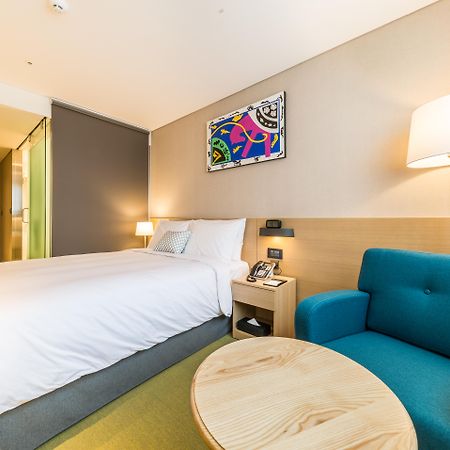 Howard Johnson By Wyndham Incheon Airport מראה חיצוני תמונה