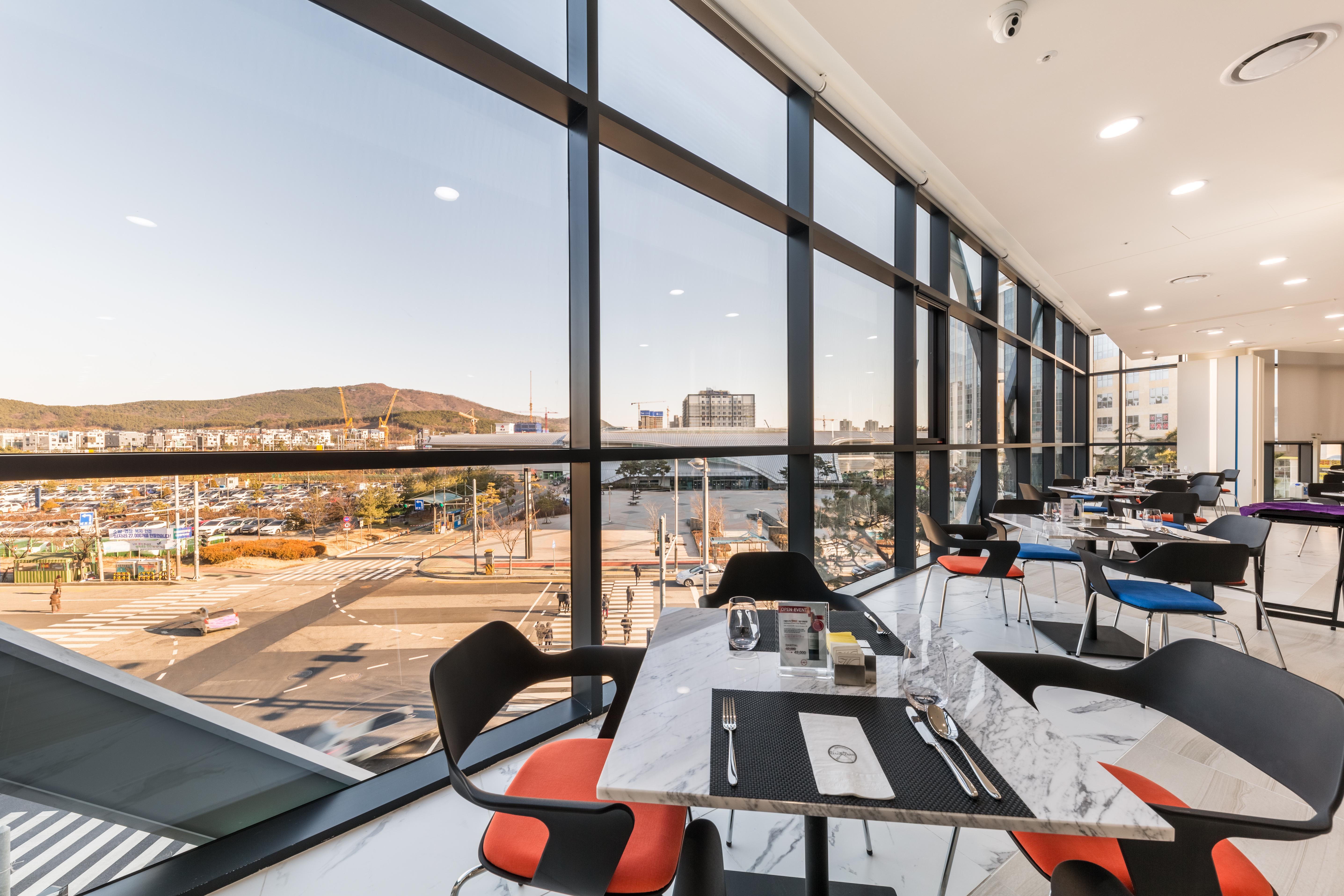Howard Johnson By Wyndham Incheon Airport מראה חיצוני תמונה