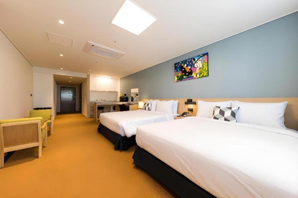 Howard Johnson By Wyndham Incheon Airport מראה חיצוני תמונה