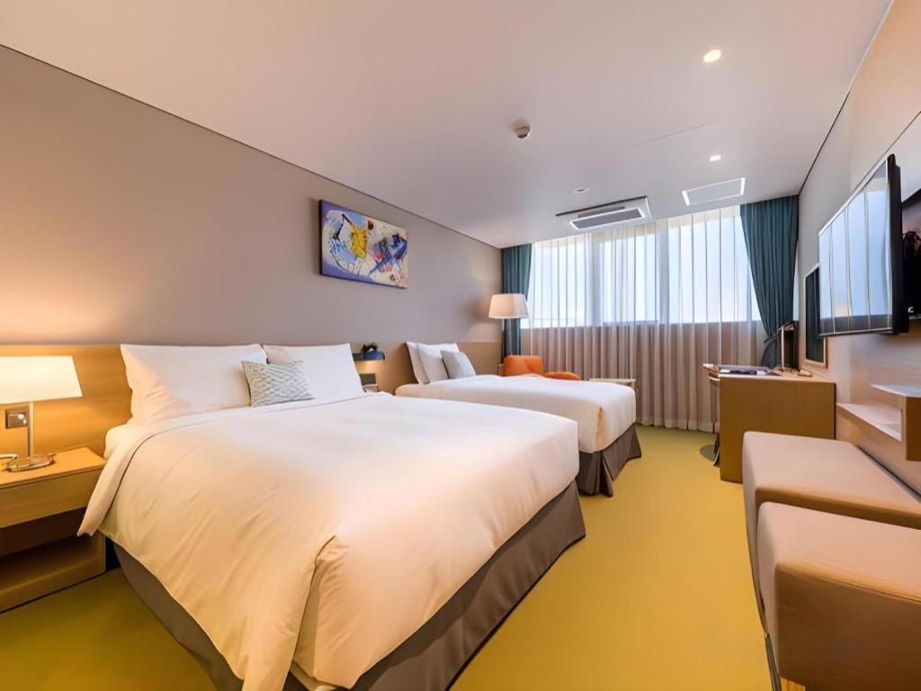 Howard Johnson By Wyndham Incheon Airport מראה חיצוני תמונה